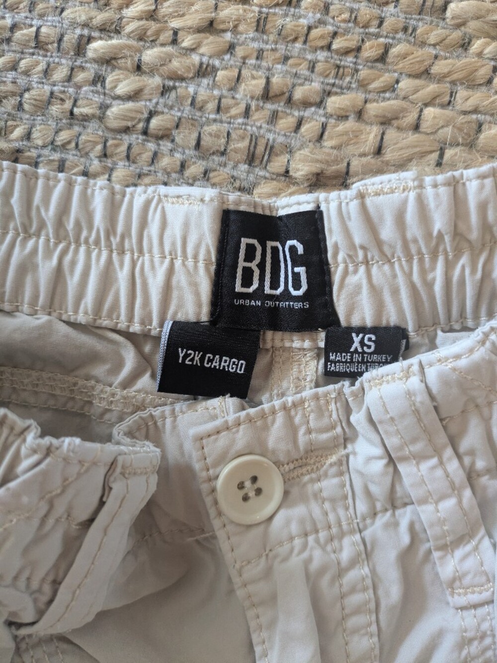 BDG Urban Outfitters Women’s Cream Y2K Cargo Pants Low Rise XS Cotton Blend - Picture 7 of 11